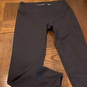 Victoria sport black leggings